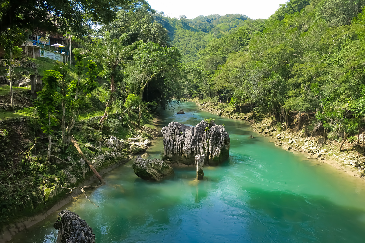 A river in a forest in Alta Verapaz, Guatemala. A new NRI-led project aims to combine local and scientific knowledge to improve the climate resilience of such landscapes and the communities living there.